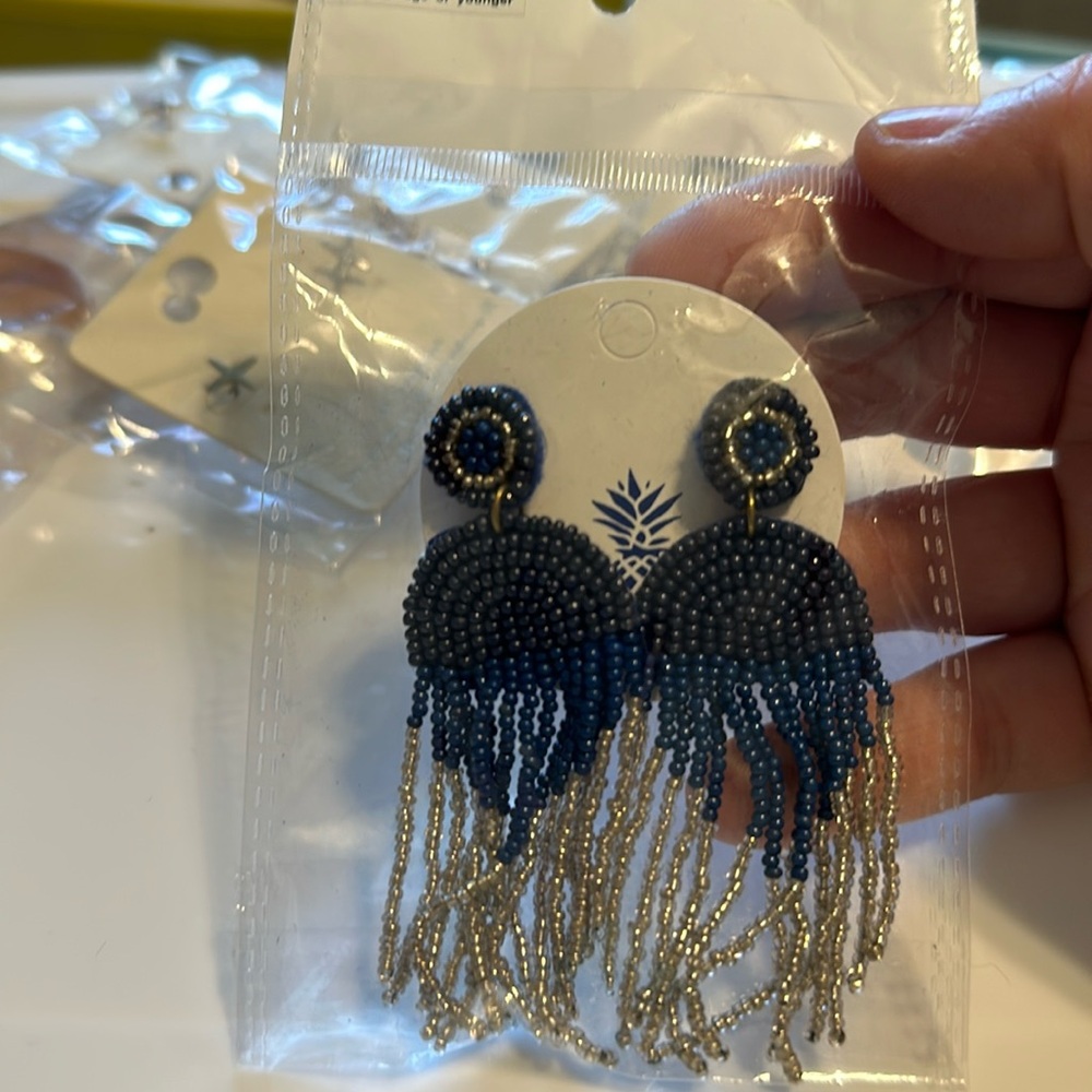 Prep obsessed navy silver beaded earrings